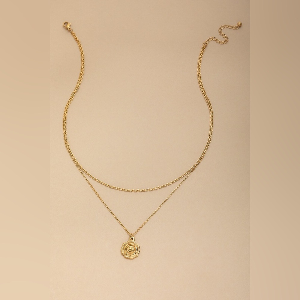 Francesca's Collections Eliza Stainless Steel Rose Pendant Necklace